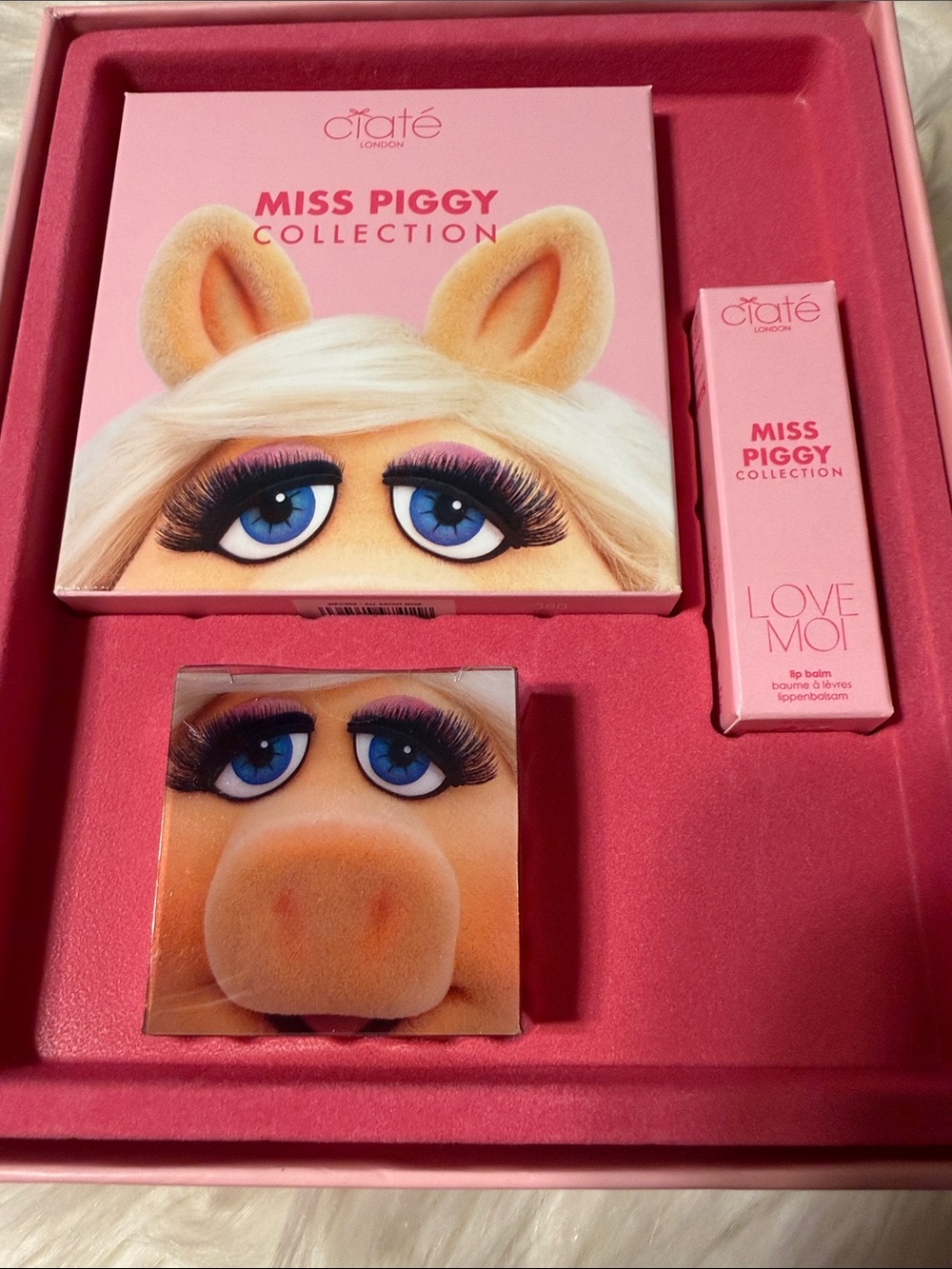 Ciaté NEW Miss Piggy Makeup Set Pink - Picture 4 of 17